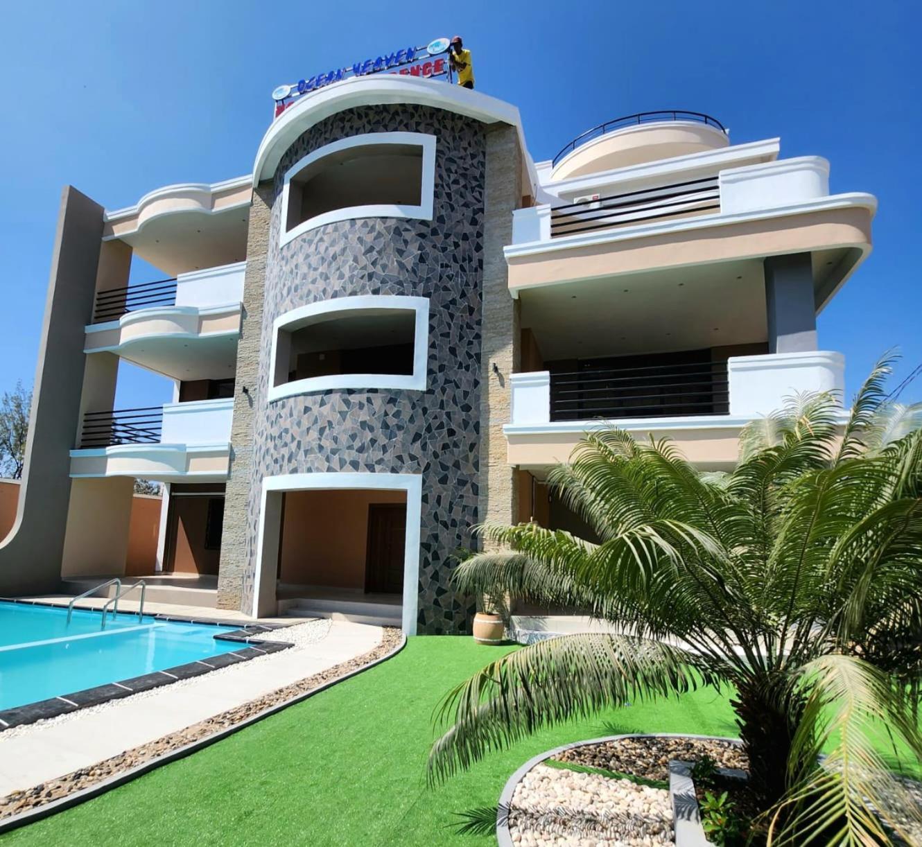 Ocean Heaven Hotel Mahajanga Buitenkant foto