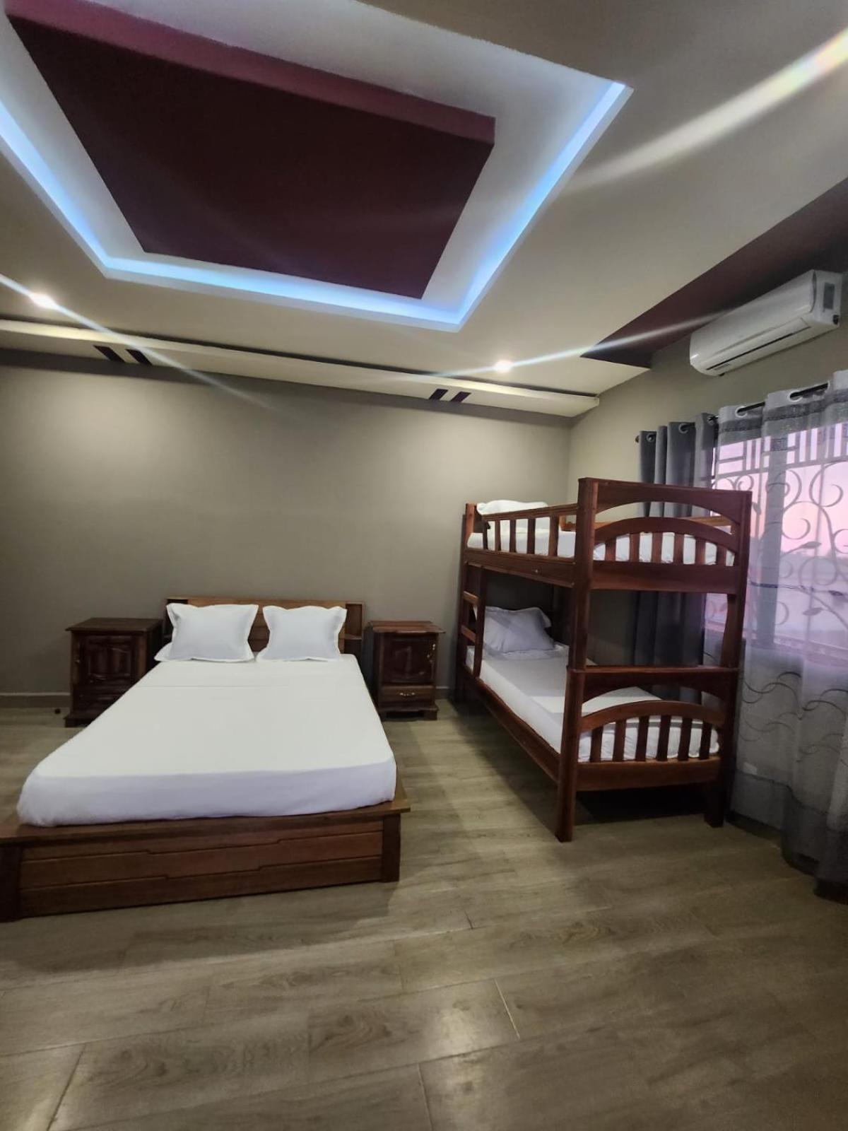 Ocean Heaven Hotel Mahajanga Buitenkant foto