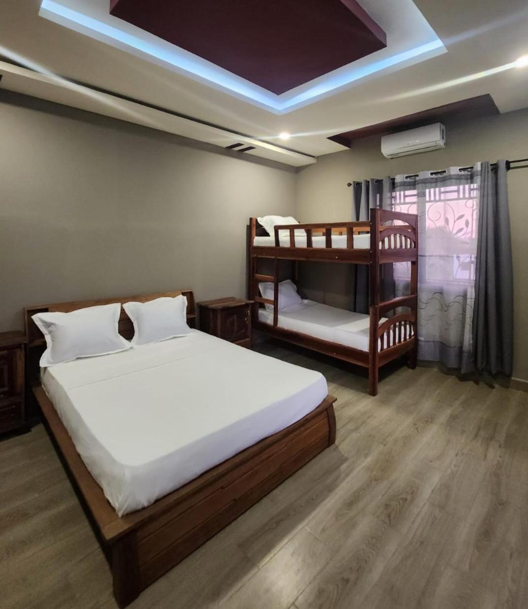 Ocean Heaven Hotel Mahajanga Buitenkant foto